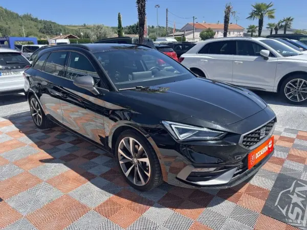 Seat LEON SPORTSTOURER 1.5 e-TSI 150 FR GPS Caméra Keyless - Photo 3
