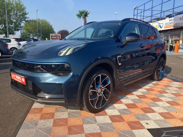 LYNK & CO 01